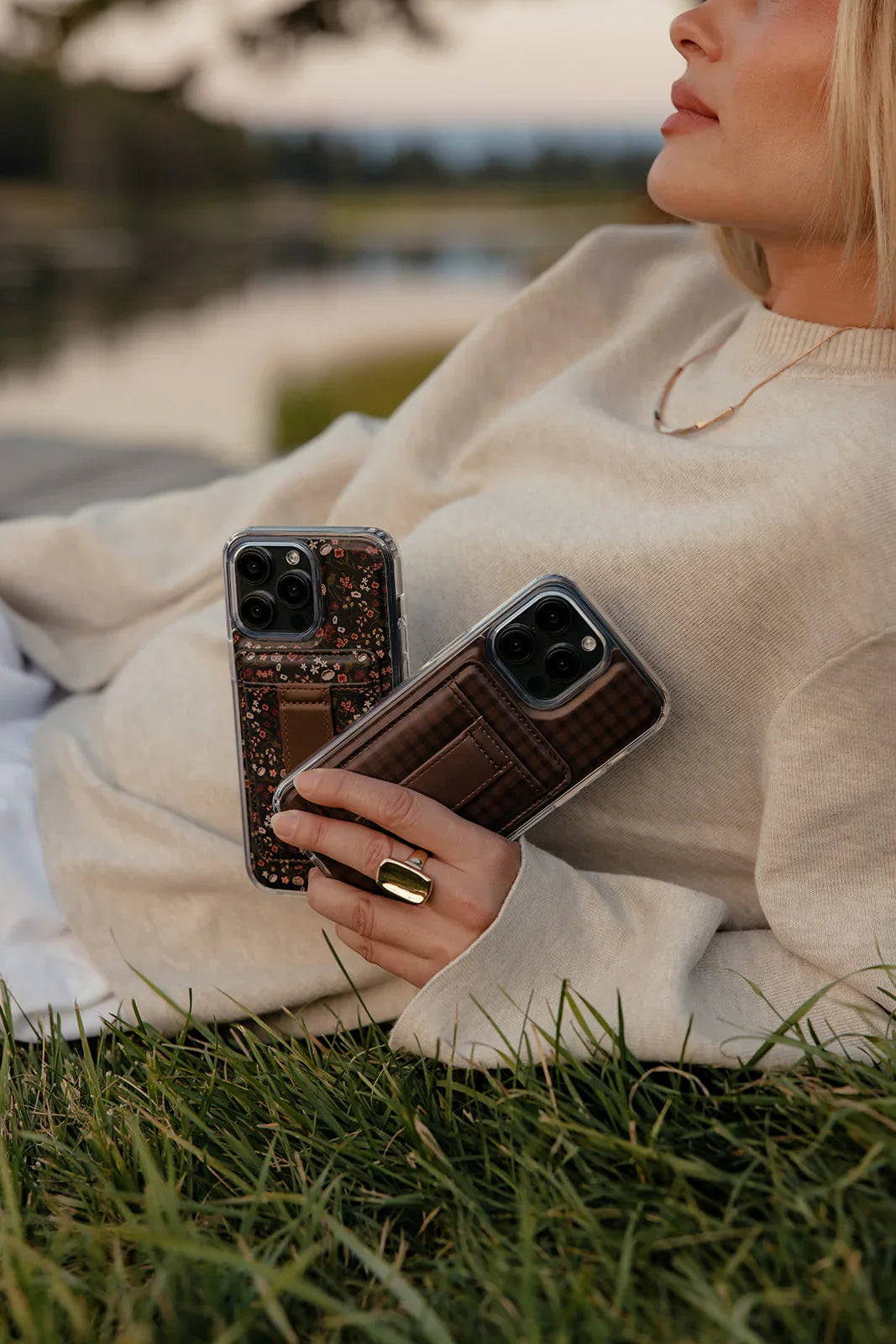 Cafe Gingham Magnetic Case