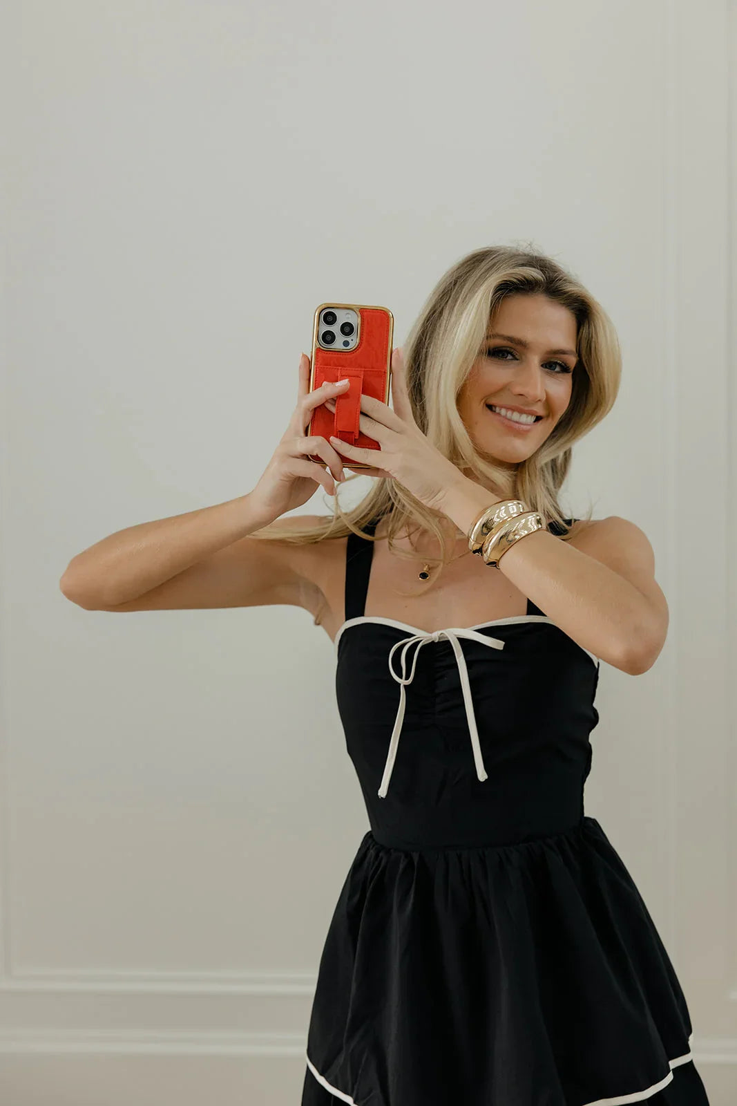 Red Radiance in Gold